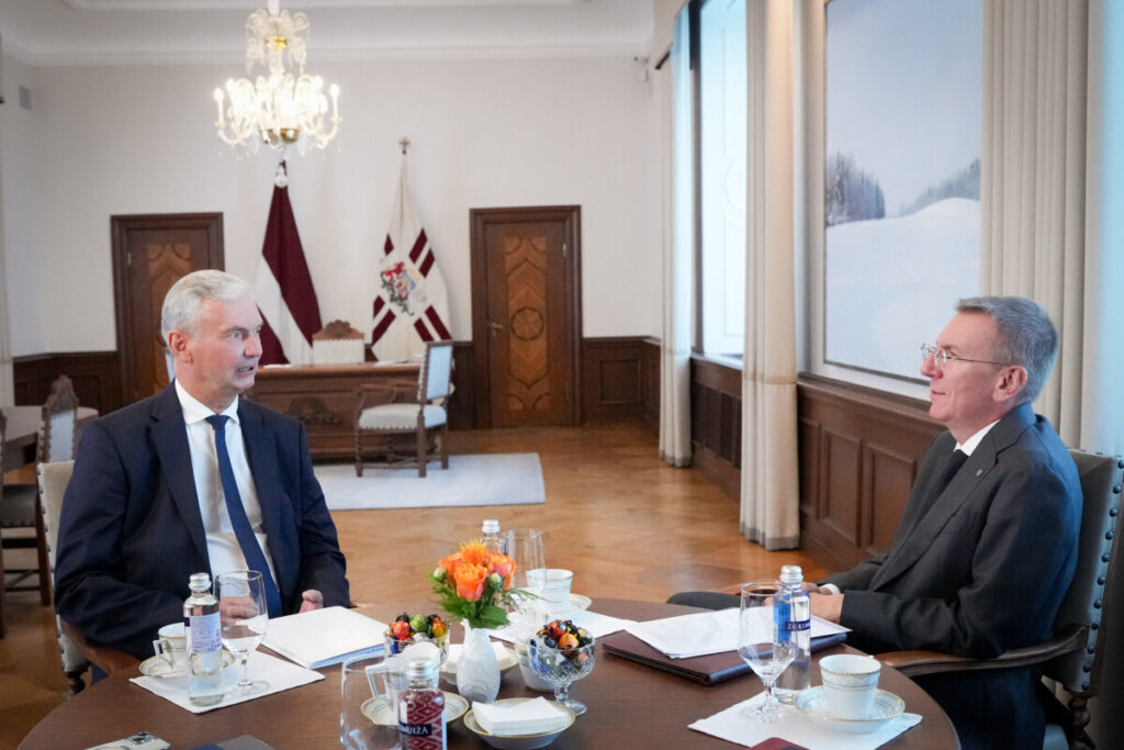 7. septembrī Augšdaugavas novada pašvaldības priekšsēdētājs Vitālijs Aizbalts tikās ar Latvijas Republikas prezidentu Edgaru Rinkēviču. Foto: Ilmārs Znotiņš, Valsts prezidenta kanceleja