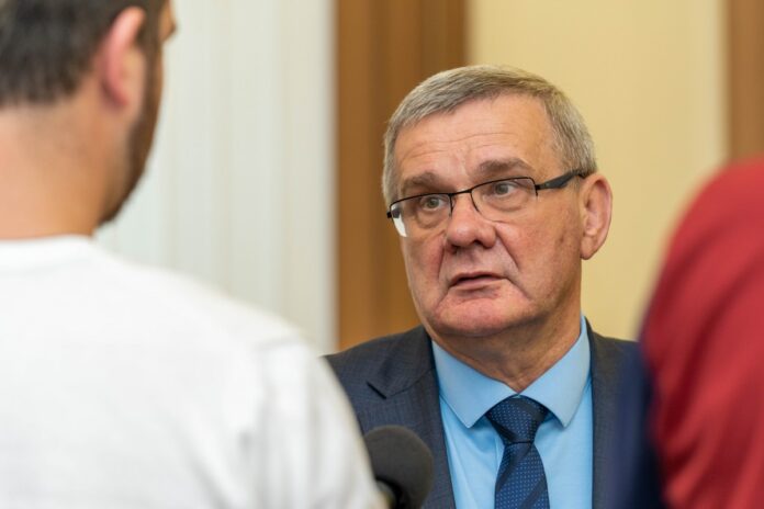 Jānis Lāčplēsis – “Latgales partijas”/”Latvija pirmajā vietā” apvienotā saraksta līderis Daugavpilī. Foto no Chayka.lv arhīva. Jānis Lāčplēsis – “Latgales partijas”/”Latvija pirmajā vietā” apvienotā saraksta līderis Daugavpilī. Foto no Chayka.lv arhīva.