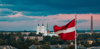 Latvijas karogs. Foto: Ivars Utināns