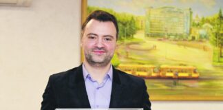 Arī ZZS startēs Daugavpilī: Saraksta līderi — Savickis un Bēniņš Romans Savickis — ZZS Daugavpils saraksta līderis 2025. gada pašvaldību vēlēšanām. Foto: Romans Kokšarovs, 2017. gads (foto no Romana Savicka “Facebook” lapas)