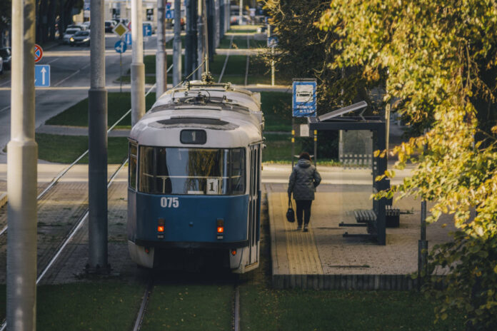 tramvaji Sabiedriskais transports Daugavpilī. 2024. gada 16. oktobris. Foto: Jevgeņijs Ratkovs