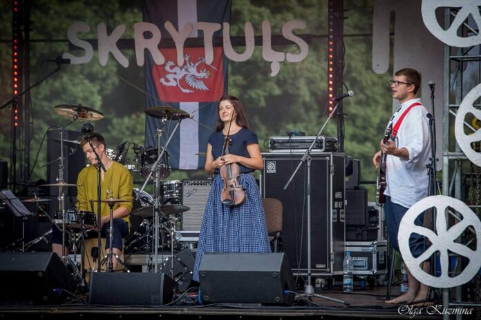 138887923_4990219054352908_6071735419901604054_n Latgaliešu mūzikas festivāls "Muzykys Skrytuļs" Līksnā. 2018. gads. Foto: Olga Kuzmina