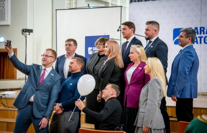 Andreja Elksniņa vadītais politiskais spēks "Sarauj, Latgale!". Foto no partijas "Facebook" lapas