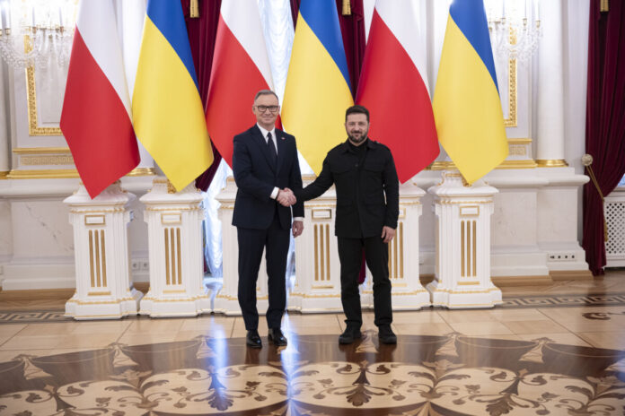 Polijas prezidents Andžejs Duda kopā ar Ukrainas prezidentu Volodimiru Zelenski. Foto: Volodimirs Zelenskis / X Polijas prezidents Andžejs Duda kopā ar Ukrainas prezidentu Volodimiru Zelenski. Foto: Volodimirs Zelenskis / X