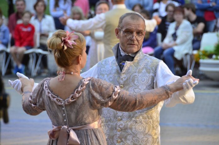 Ampīra balle 2018. gadā Daugavpils cietoksnī. Foto: Daugavpils cietoksnis