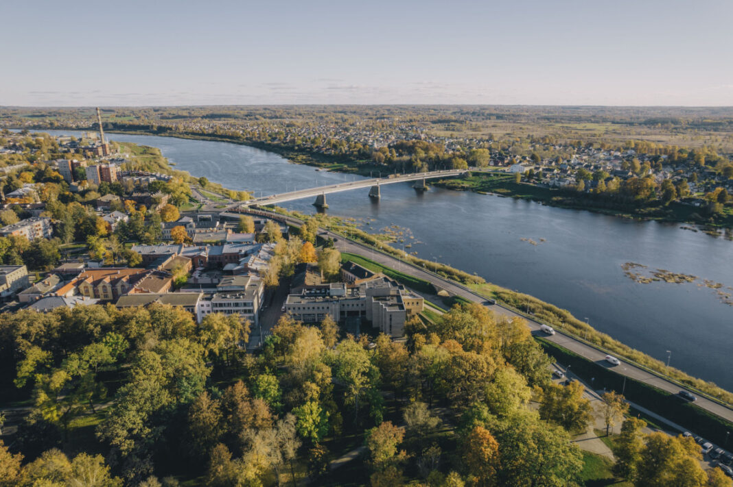 Vienības tilts Daugavpilī. Foto: Jevgeņijs Ratkovs Vienības tilts Daugavpilī. Foto: Jevgeņijs Ratkovs