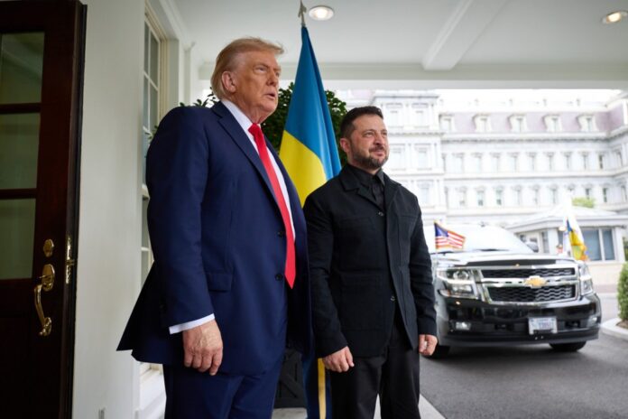 Ukrainas prezidents Volodimirs Zelenskis ar ASV prezidentu Donaldu Trampu Vašingtonā 2025. gada 18. augustā. Foto. president.gov.ua/ Volodimira Zelenska oficiālā mājaslapa Ukrainas prezidents Volodimirs Zelenskis ar ASV prezidentu Donaldu Trampu Vašingtonā 2025. gada 18. augustā. Foto. president.gov.ua/ Volodimira Zelenska oficiālā mājaslapa