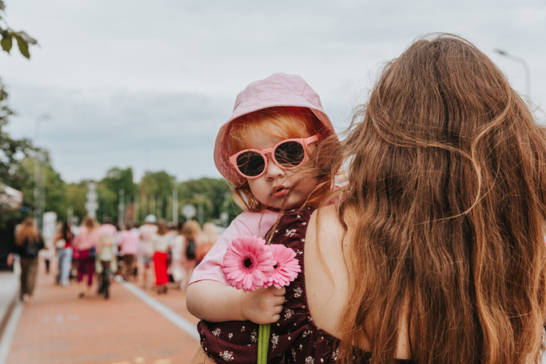 Zīdīšanas atbalsta gājiens Daugavpilī. 2025. gada 2. augusts. Foto: Irina Maskaļenko Zīdīšanas atbalsta gājiens Daugavpilī. 2025. gada 2. augusts. Foto: Irina Maskaļenko
