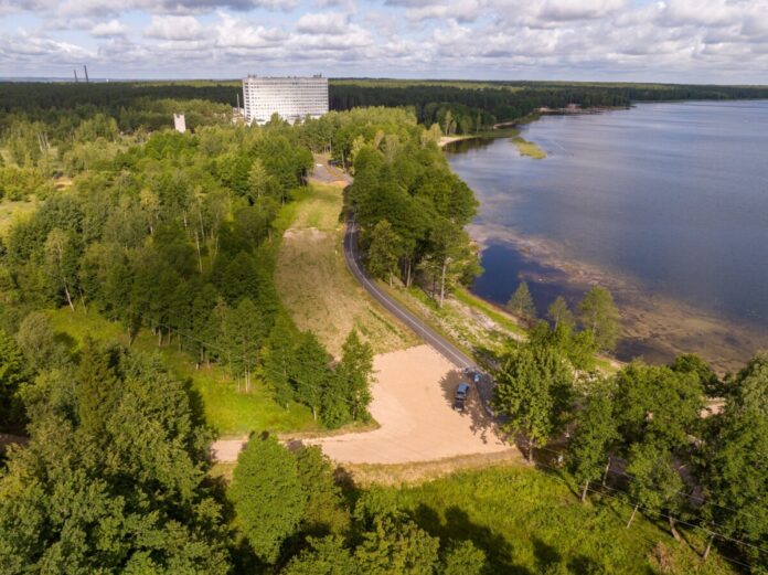 Daugavpilī par 3,5 miljoniem eiro stiprinās un labiekārtos Stropu ezera krastu — pielāgosies klimata pārmaiņām. Foto: Andrejs Jemeļjanovs/ Daugavpils.lv Daugavpilī par 3,5 miljoniem eiro stiprinās un labiekārtos Stropu ezera krastu — pielāgosies klimata pārmaiņām. Foto: Andrejs Jemeļjanovs/ Daugavpils.lv