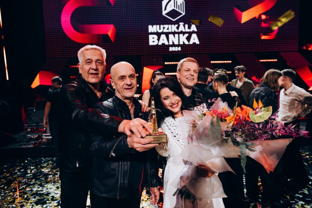 Apbalvosana-Kaspars-Dobrovolskis-Latvijas-Radio-28_1656x1104 "Muzikālās bankas 2024" finālšovs Daugavpils olimpiskajā centrā. Foto: Kaspars Dobrovoļskis / Latvijas Sabiedriskais medijs