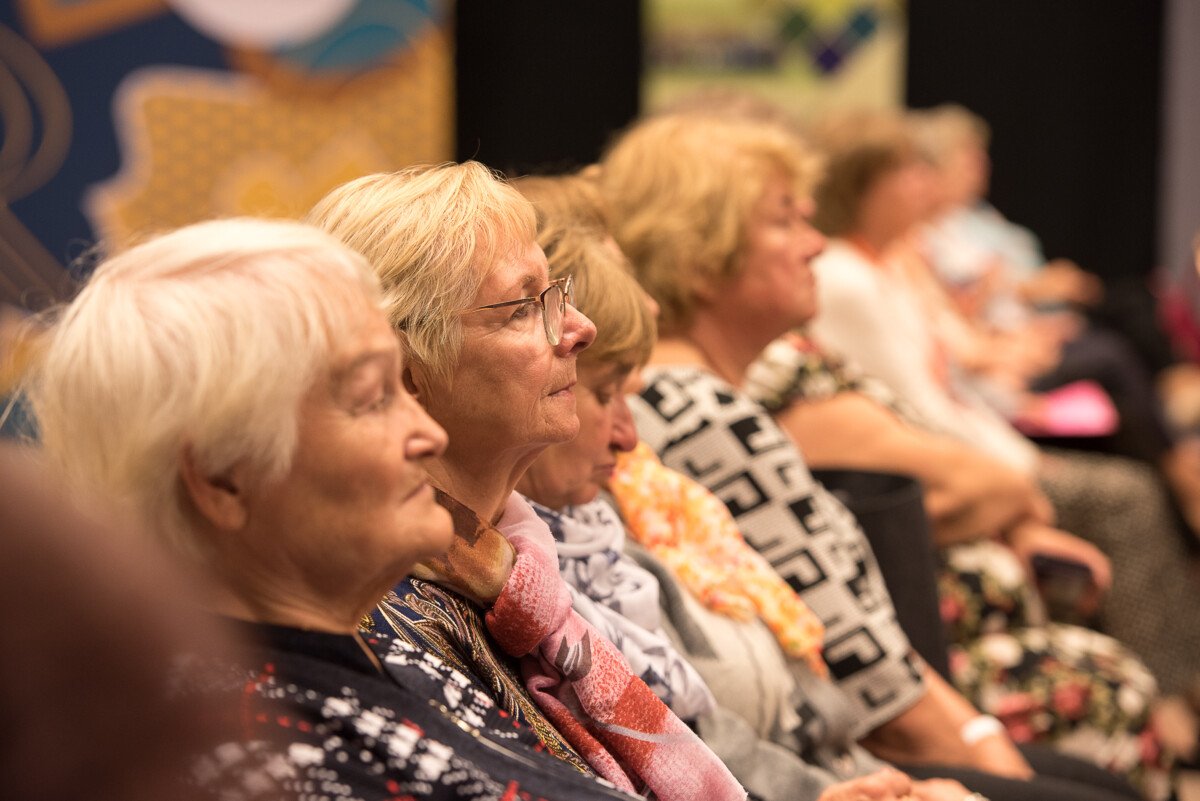 Senioru festivāla dalībnieki Kuldīgā. 2025. gada 17. septembris. Foto: Artis Gustovskis