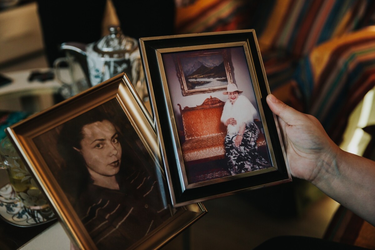 Margaritas Trules fotogrāfijas, kas glabā atmiņas par aizgājušajiem gadiem. Foto: Irina Maskaļenko