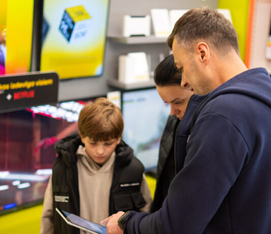 Tet Drošības skoliņa Daugavpilī: jautra un lietderīga sestdiena visai ģimenei. Partnermateriāls Tet veikals Daugavpilī. Foto: Anžela Spiridonova