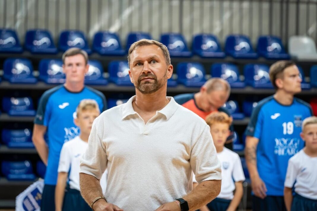 Daugavpils Futbola skolas bijušais vadītājs, "Sarauj, Latgale!" biedrs Deniss Sarafaņuks. Foto: Daugavpils Futbola skola