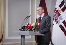 NA un AS atbalsta prezidenta aicinājumu — par Stambulas konvencijas denonsēšanu jālemj nākamajai Saeimai Valsts prezidents Edgars Rinkēvičs paudis savu nostāju par Saeimas 2025. gada 30. oktobrī pieņemto likumu “Par Latvijas izstāšanos no Eiropas Padomes Konvencijas par vardarbības pret sievietēm un vardarbības ģimenē novēršanu un apkarošanu". Foto: Ilmārs Znotiņš, Valsts prezidenta kanceleja.