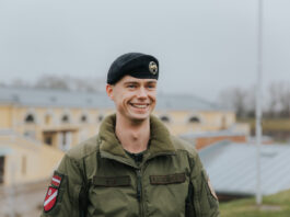“Būt gatavam aizsargāt savu dzimteni un valsti” — Alēna stāsts par dienestu Daugavpilī Virsleitnants Alēns Ločmelis, Zemessardzes 3. Latgales brigādes 34. kājnieku bataljona karavīrs. Foto: Irina Maskaļenko