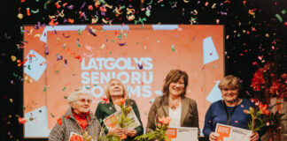 “Latgales senioru balvas 2025” laureātes: Maruta Latkovska, Inguna Badūne, Ināra Groce un Sandra Palma. Latgales senioru forums. 2025. gada 12. decembris. Foto: Irina Maskalenko / Chayka.lv