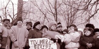 1991. gada barikādes Rīgā. Foto: Ilgvards Gradovskis