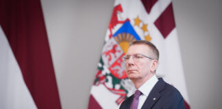 Komentējot SAB secinājumus, Valsts prezidents Edgars Rinkēvičs norādīja, ka “šobrīd kādi īpaši drošības pasākumi ārpus tiem, kas tiek regulāri veikti, nav nepieciešami.” Foto: Ilmārs Znotiņš, Valsts prezidenta kanceleja.