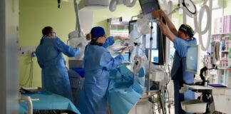 Daugavpils slimnīcā aizvadīta starptautiska medicīnas konference un atzīmēta Angiogrāfijas laboratorijas 20 gadu jubileja. Foto: Daugavpils reģionālā slimnīca