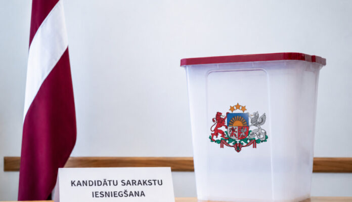 Sākusies kandidātu sarakstu iesniegšana 15. Saeimas vēlēšanām. Foto: Centralā vēlēšanu komisija