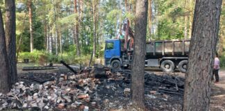 Koka saimniecības ēka, kas nodega Komunālajos kapos Daugavpilī. Foto: Inna Plavoka