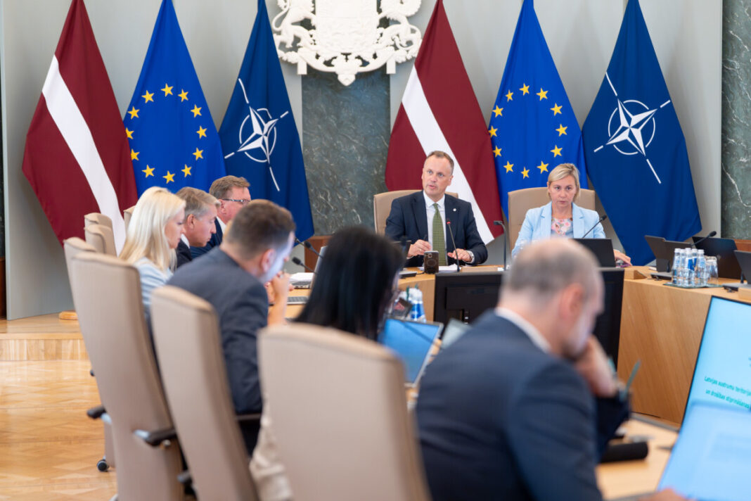 Latvijas austrumu teritorijas sociālekonomiskās attīstības un drošības stiprināšanas tematiskās komitejas sēde 2026. gada 21. jūlijā. Foto: Mairis Matisons / Valsts kanceleja