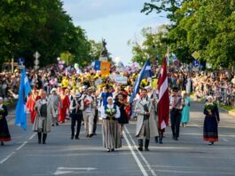 No 31. jūlija līdz 2. augustam Rēzekne svinēs 741. gadadienu. Arī šeit, tāpat kā Daugavpilī, tradicionāli notiek svētku gājieni. Foto no Rēzeknes Kultūras un tūrisma centra Facebook lapas