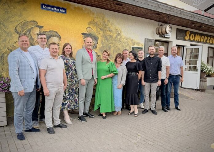 Latgalē “Apvienotā saraksta” pirmajā trijniekā — Viļums, bijušais Valsts prezidents Vējonis un Groce. Foto: Juris Viļums / Facebook