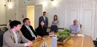 "Latvijas attīstībai" iesniedz kandidātu sarakstus 2026. gada Saeimas vēlēšanām. Foto: Centrālā vēlēšanu komisija / Facebook
