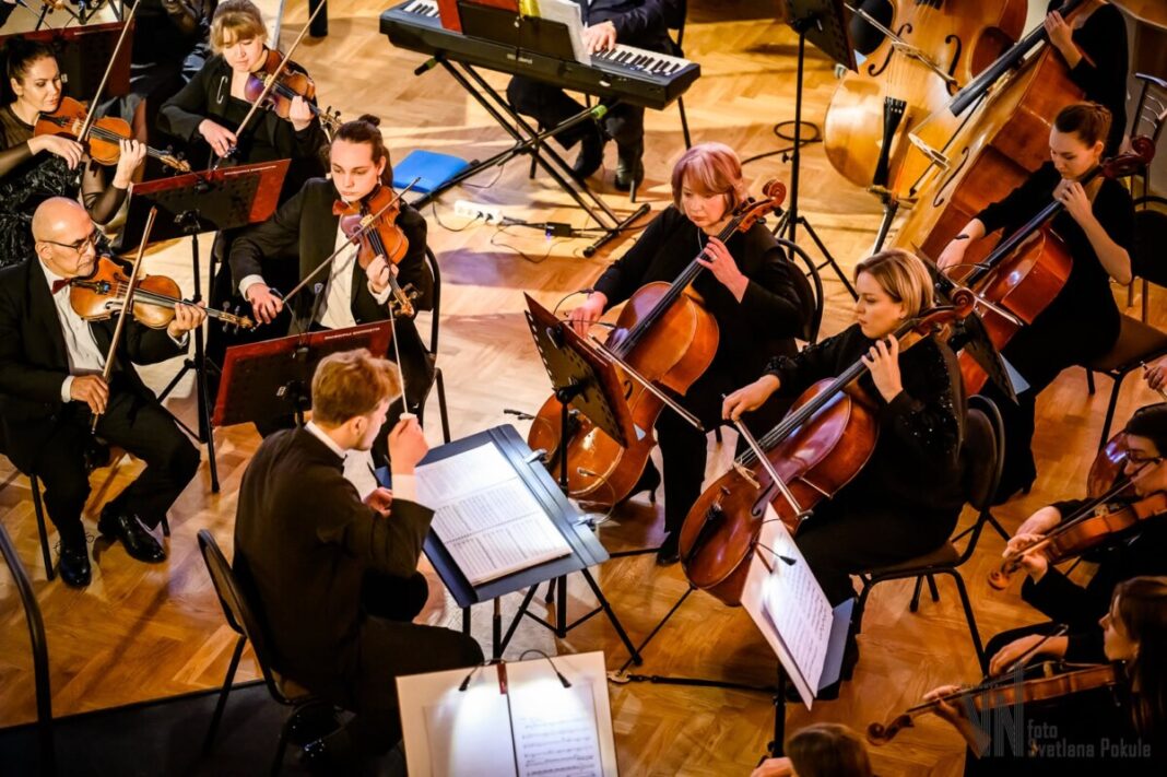 Sinfonietta