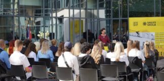Daugavpils pašvaldība atbalstījusi piecu pilsētas izglītības iestāžu dalību programmā Erasmus+ un citos starptautiskos projektos. To vidū ir arī Daugavpils Dizaina un mākslas vidusskola "Saules skola". Foto: Gunta Ločmele / daugavpils.lv