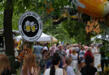 “Garšu toņi” pulcēs ēdinātājus, alus brūvētājus un mūziķus Daugavpilī 29.augustā no plkst. 15.00 Daugavpils Centrālajā parkā norisināsies ielu ēdiena festivāls "Garšu toņi". Foto: daugavpils.lv