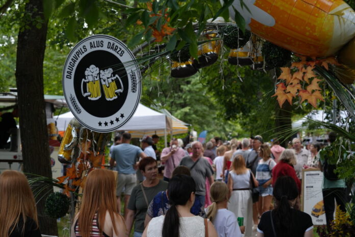 ielu-ediena-festivals-1-scaled-1 29.augustā no plkst. 15.00 Daugavpils Centrālajā parkā norisināsies ielu ēdiena festivāls "Garšu toņi". Foto: daugavpils.lv