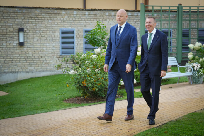 Valsts prezidenta Edgara Rinkēviča un Ministru prezidenta Andra Kulberga tikšanās 2026. gada 26. augustā. Foto: Ilmārs Znotiņš / Valsts prezidenta kanceleja