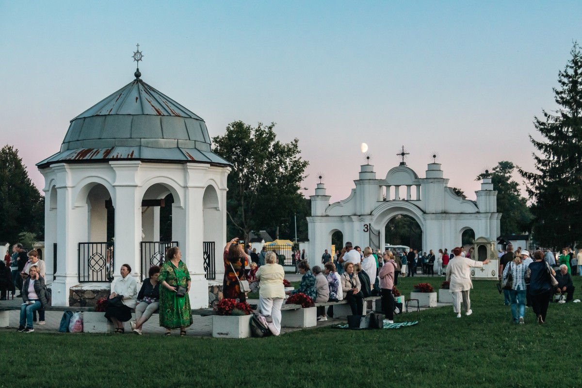 Aglonas bazilika Vissvētākās Jaunavas Marijas debesīs uzņemšanas svētku noslēdzošā dienā. 2024. gada 15. augusts. Foto: Viktorija Kravcova