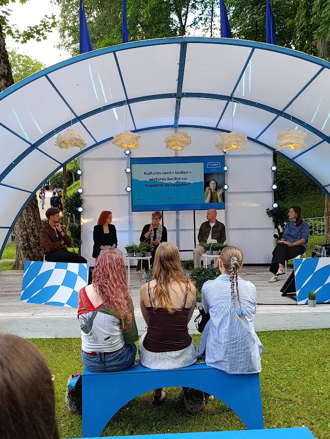 Sarunu festivālā LAMPA. 2026. gada 10. jūlijs. Foto: Evita Savicka