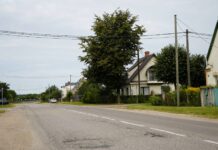 Ielu remonts Grīvā, jauni soli un atkritumu urnas: Daugavpilī plāno pārdalīt budžeta līdzekļus Dostojevska iela Daugavpilī (Grīvas apkaime). Šeit plānots pārbūvēt posmu no Gulbju ielas līdz Oškalna ielai. Foto: daugavpils.lv
