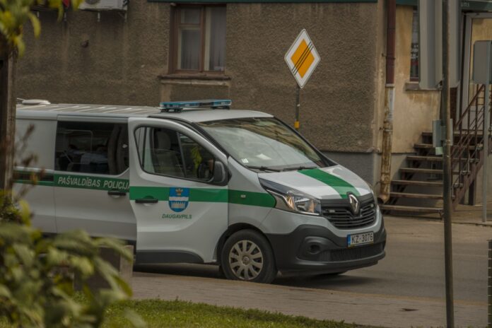 img_1092 Daugavpils pašvaldības policijas automašīna. Ilustratīvs foto: Jevgeņijs Ratkovs (no Chayka.lv arhīva)
