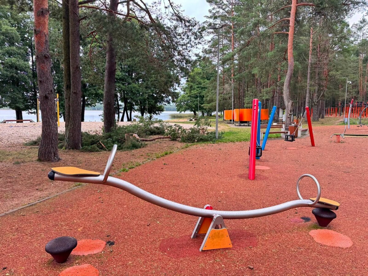 22. un 23. augusta vētras sekas Daugavpilī. Foto: Daugavpils Komunālās saimniecības pārvalde