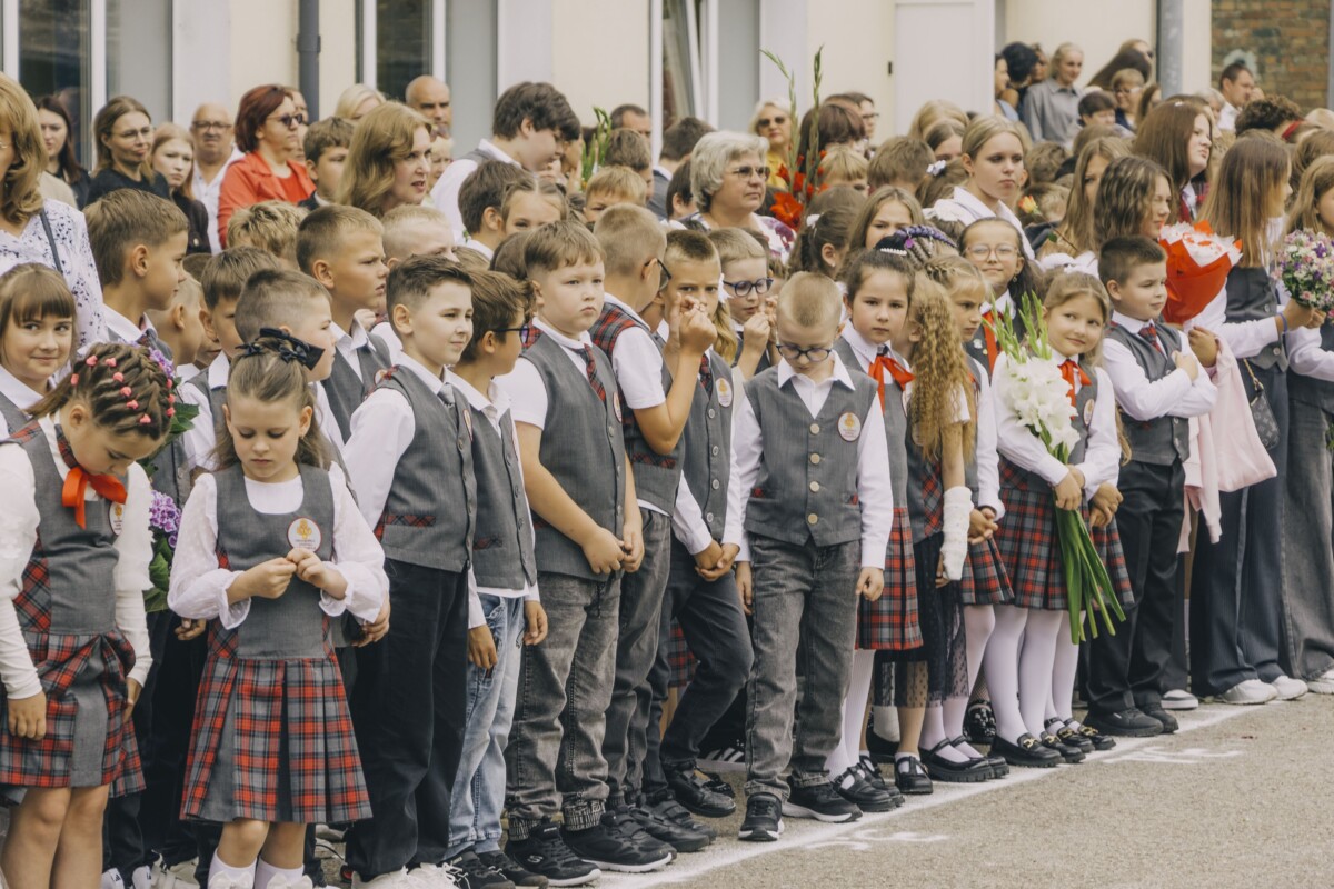 Zinību diena Daugavpils Zinātņu vidusskolā. 2026. gada 1. septembris. Foto: Jevgeņijs Ratkovs