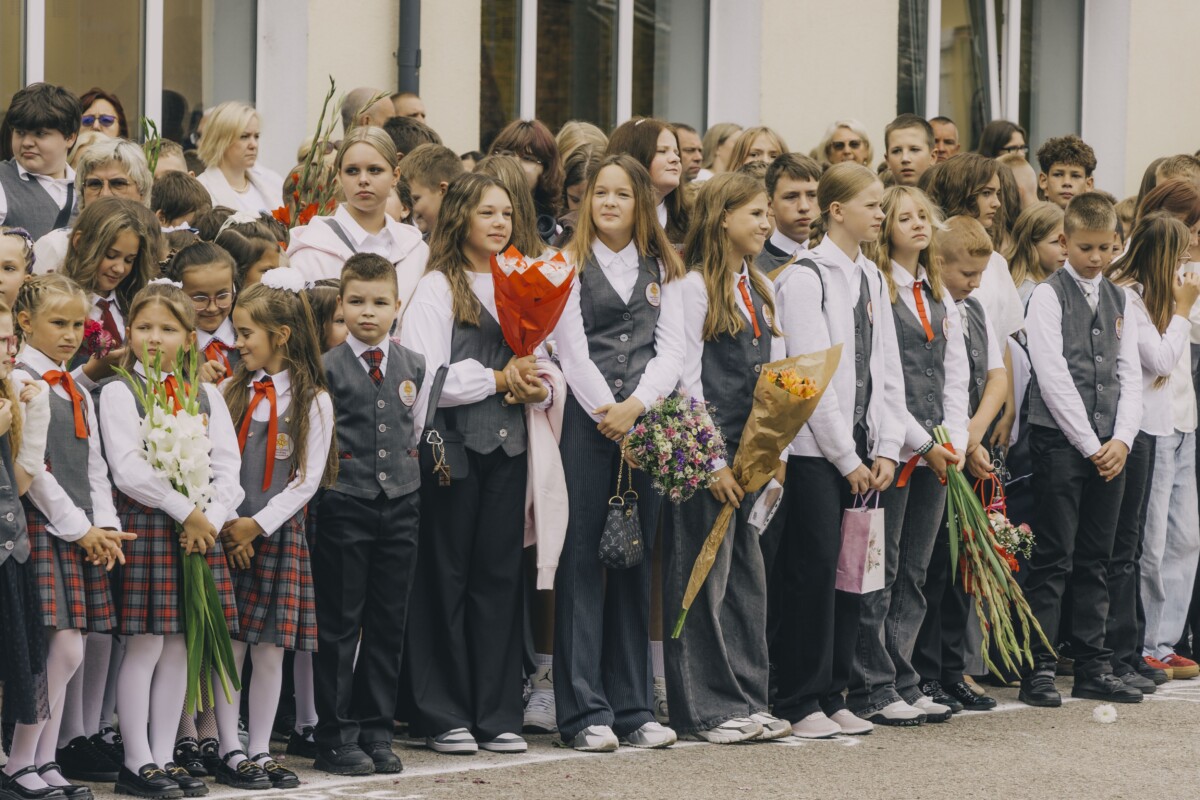 Zinību diena Daugavpils Zinātņu vidusskolā. 2026. gada 1. septembris. Foto: Jevgeņijs Ratkovs