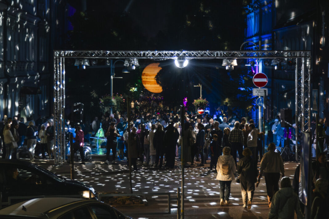 Rīgas ielas svētki Daugavpilī 2025. gada 13. septembrī. Šogad tie norisināsies 12. septembrī un sāksies plkst. 20.00. Foto: Viktorija Kravcova