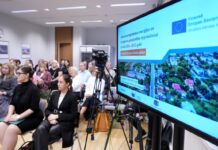 Informatīvais pasākums “Atbalsta programmas enerģijas un transporta pieejamības stiprināšanai Latvijā 2026.–2032. gadā”, kas veltīts Latvijas Sociālā klimata fonda plāna 2026.–2032. gadam apstiprināšanai un īstenošanas sākšanai. 2026. gada 4. septembris. Foto: Ieva Leiniša / LETA