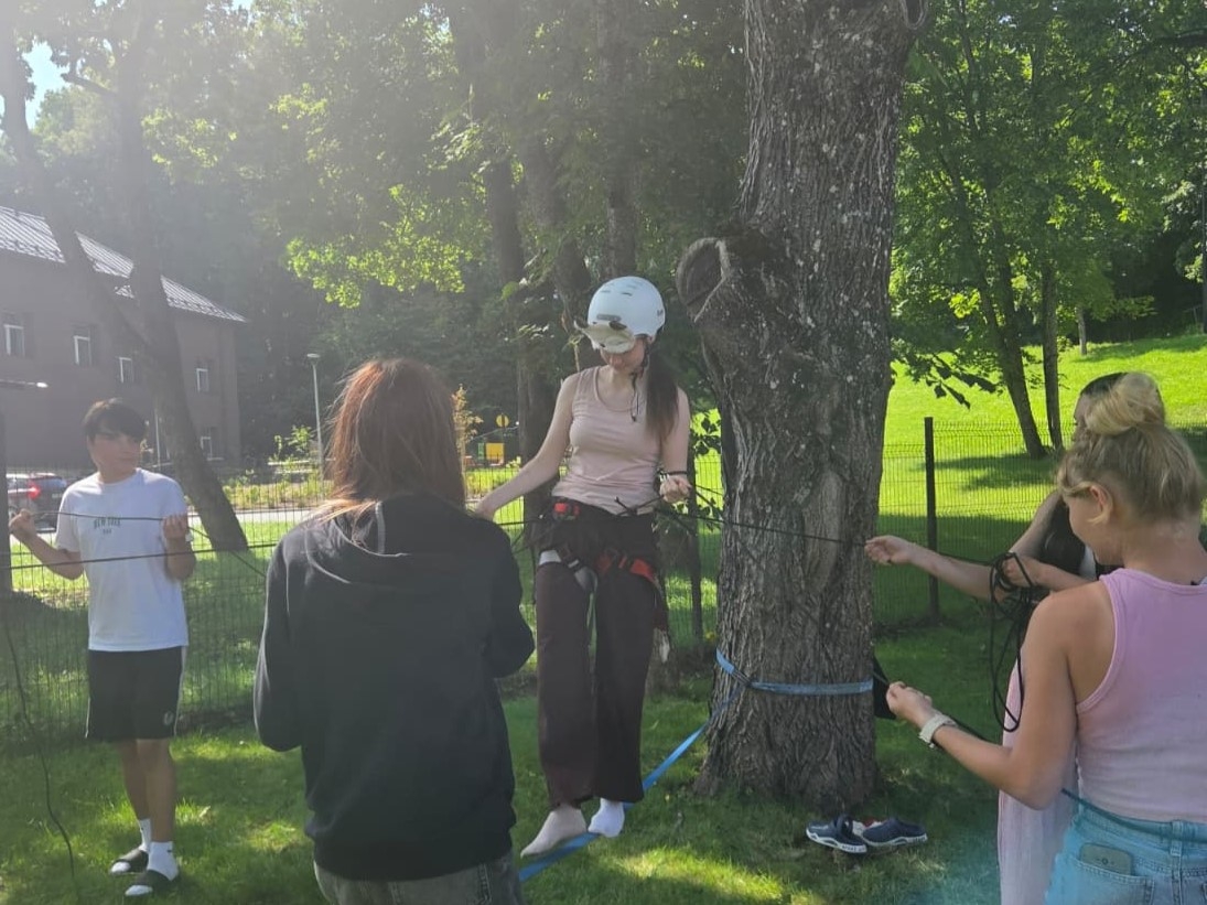 "Katram bērnam, kurš piedzimst, ir tiesības būt mīlētam un augt drošos apstākļos." ir pārliecināta “Mūsmājas” centra sociālā pedagoģe un vadītājas vietniece Dana Lahtionova. Foto no Krāslavas pašvaldības tīmekļvietnes