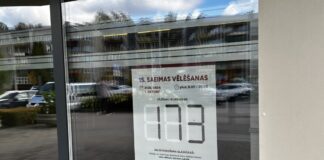 Vēlēšanu iecirknis Daugavpilī, Kultūras pilī. 2026. gada 28. septembris. Foto: Anastasija Šubina