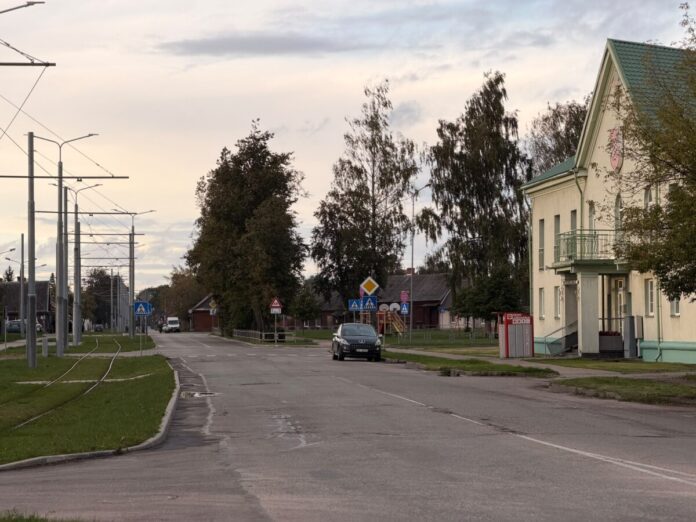Ventspils ielas posmā Daugavpilī – no Smilšu ielas līdz Jātnieku ielai – remontdarbu dēļ līdz 7. oktobrim būs spēkā satiksmes ierobežojumi. Foto: daugavpils.lv