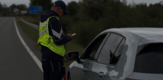 No 16. līdz 22. septembrim akcijas “ROADPOL Drošības dienas” laikā policija Latgalē reģistrēja 649 administratīvos pārkāpumus. Gandrīz 40 % no tiem bija saistīti ar atļautā braukšanas ātruma pārsniegšanu. Foto: Anna Kusiņa (2026. gada 17. septembrī)