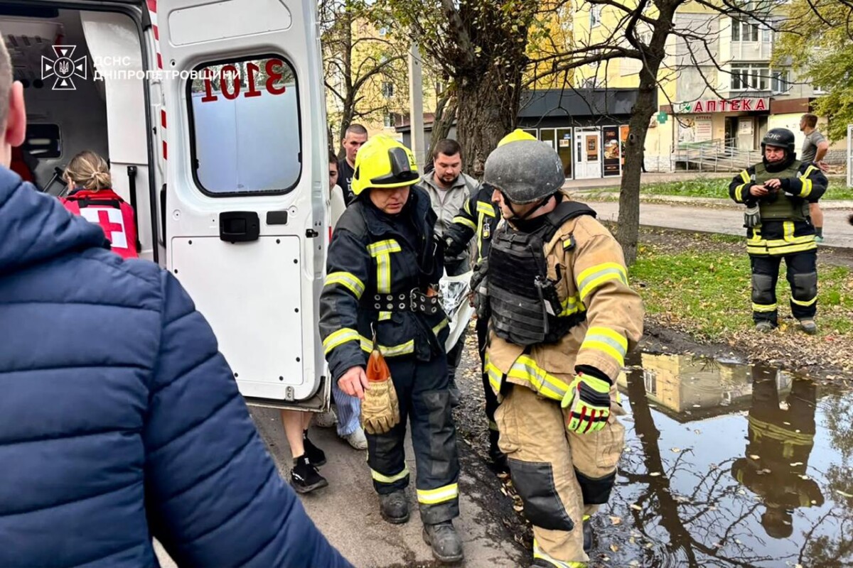 Pavlohradas apšaude ar “Shahed” tipa droniem. 2026. gada 26. oktobris. Foto: Dnipropetrovskas apgabala Valsts ārkārtas situāciju dienests