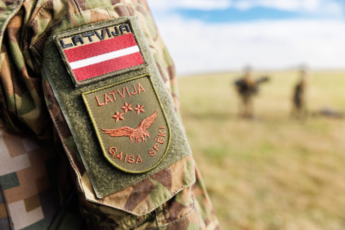 54037275694_7cc3a4ce87_4k Latvija aktīvi stiprina pretgaisa aizsardzības sistēmu, taču NATO sabiedrotie turpinās uzraudzīt valsts gaisa telpu. Ilustratīvs foto: Gatis Dieziņš / Aizsardzības ministrija